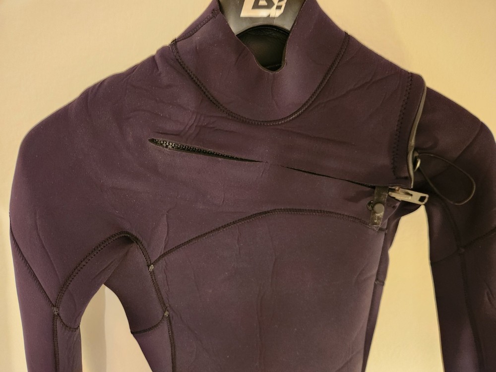 X-small Need Essentials 4/3 Chest Zip Wetsuit Excellent Condition