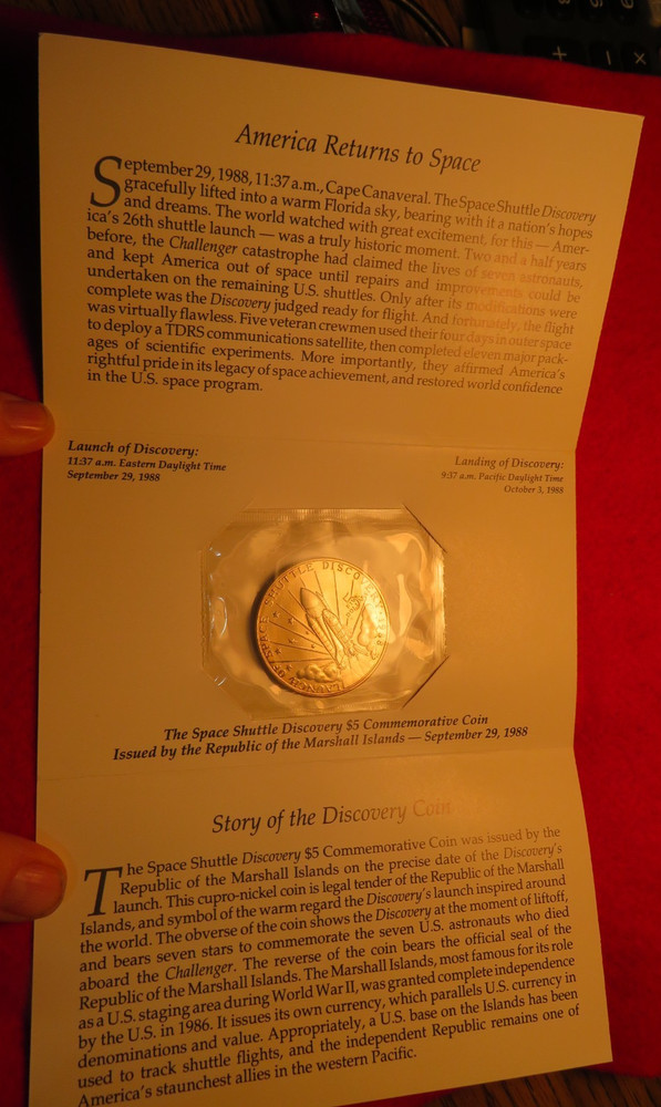 2 TWO 1988 Marshall Islands Space Shuttle Discovery $5 Coins Uncirculated