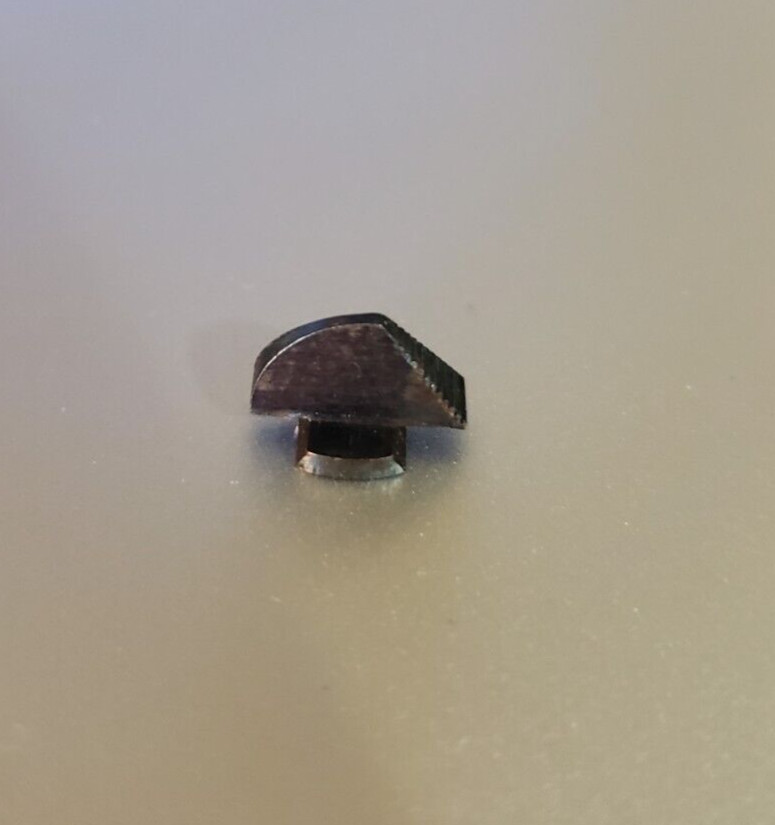 German Luger 1906-1945 original front sight - Serated front