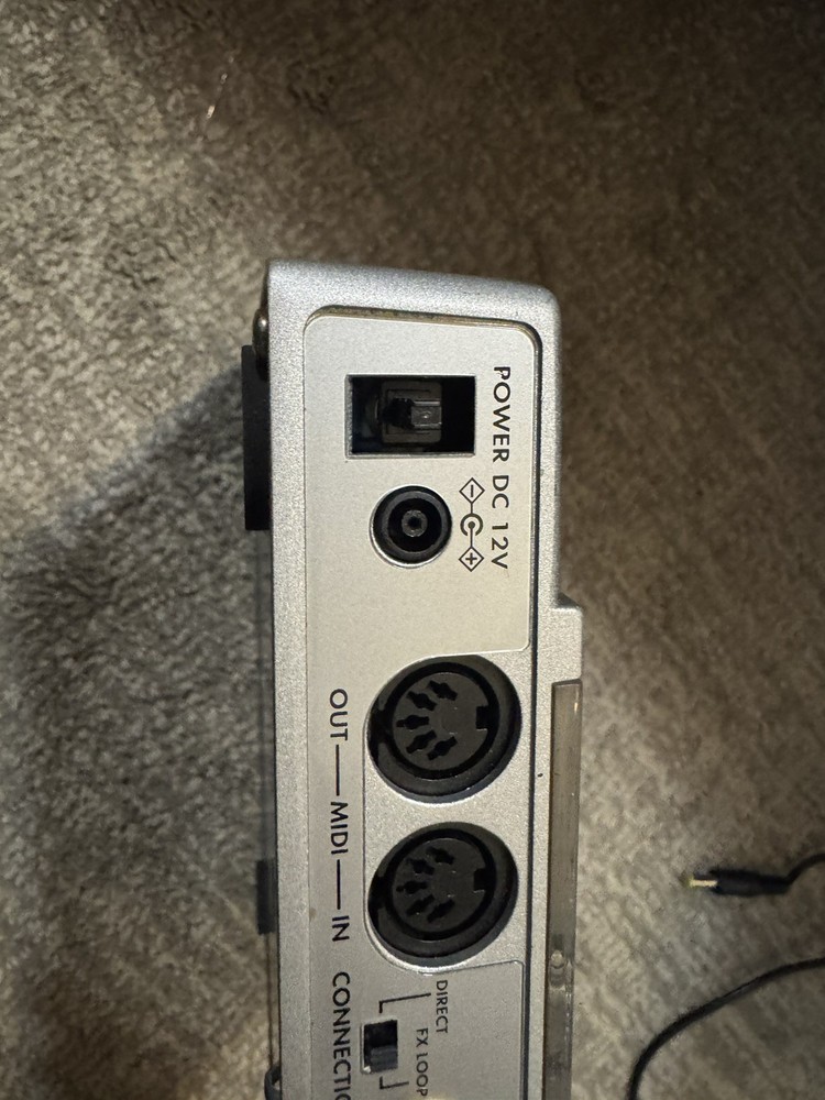 KORG KAOSS PAD KP-2 DJ Sampler Processor Effector from missing knobs