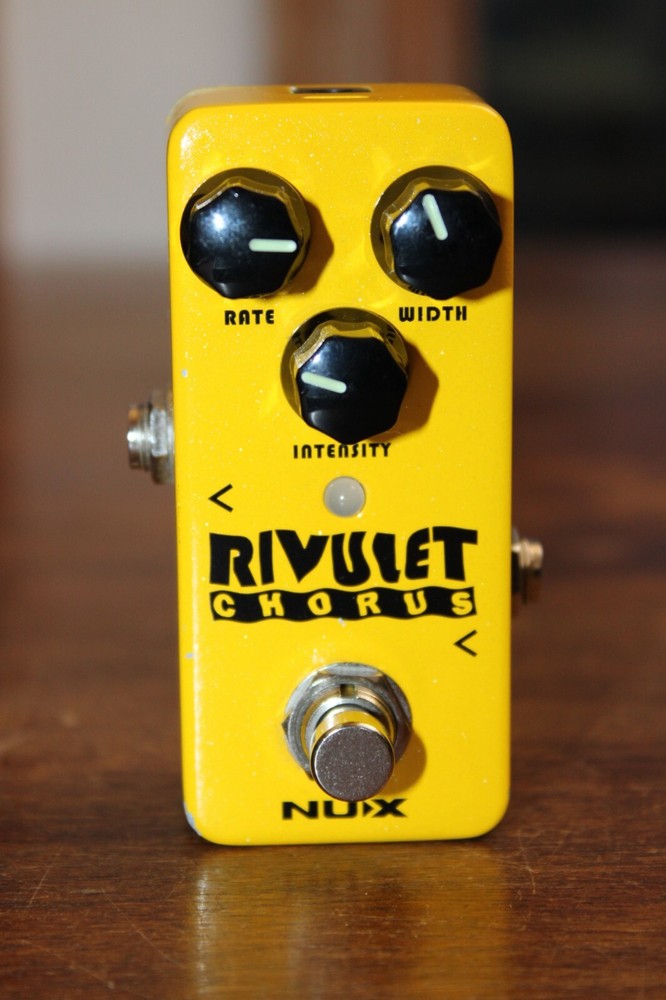 NUX Rivulet Chorus effects pedal