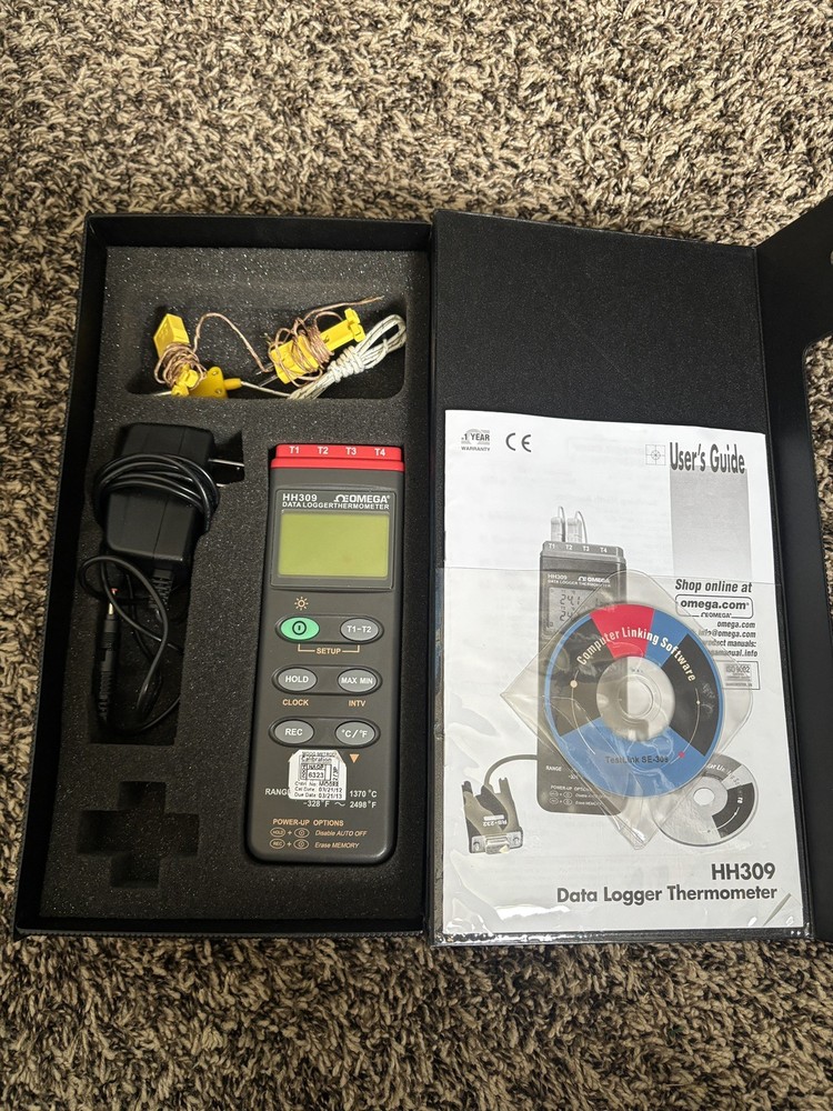 Omega Data Logger Model HH309 Thermometer in case (includes 3 thermocouples)