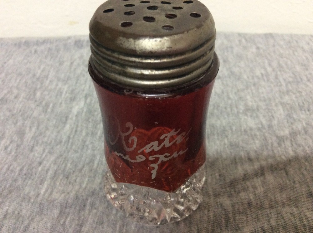 Antique Duncan Miller Button Arches Ruby Flashed Salt & Pepper Shaker