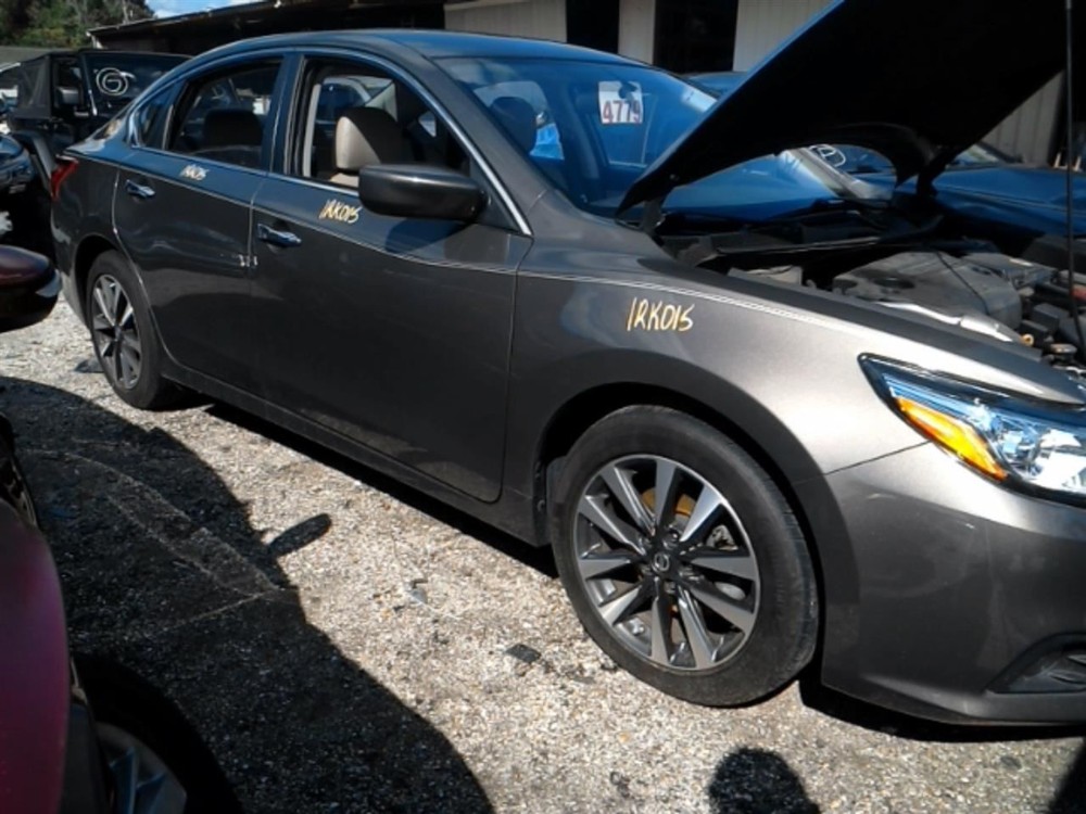 ALTIMA 2017 Fuse Box Cabin 104928359