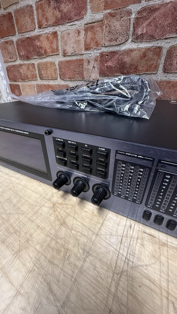 dbx driverack 480 Complete Equalization & Loudspeaker Management System