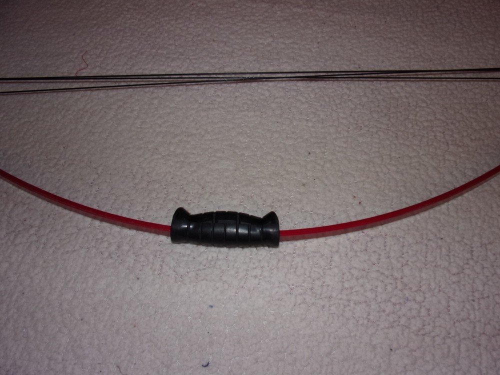 Red/Black Youth Compound Bow Needs repair