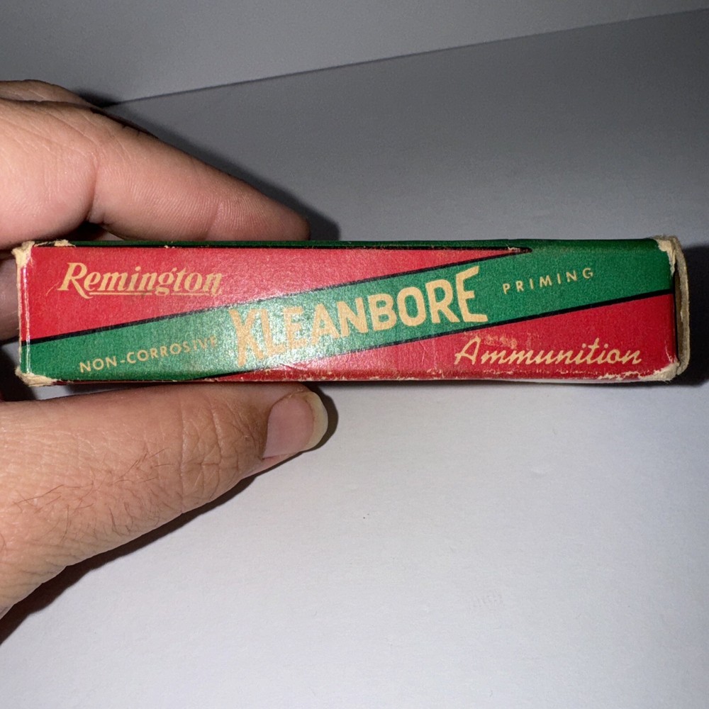 Empty Ammo box Remington Kleanbore 222 Remington