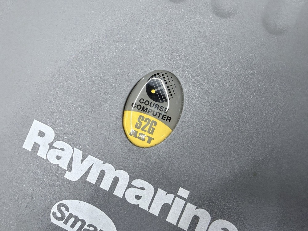 Raymarine S2G (150G) Smart Autopilot Course Computer - E12091 - Fully Tested
