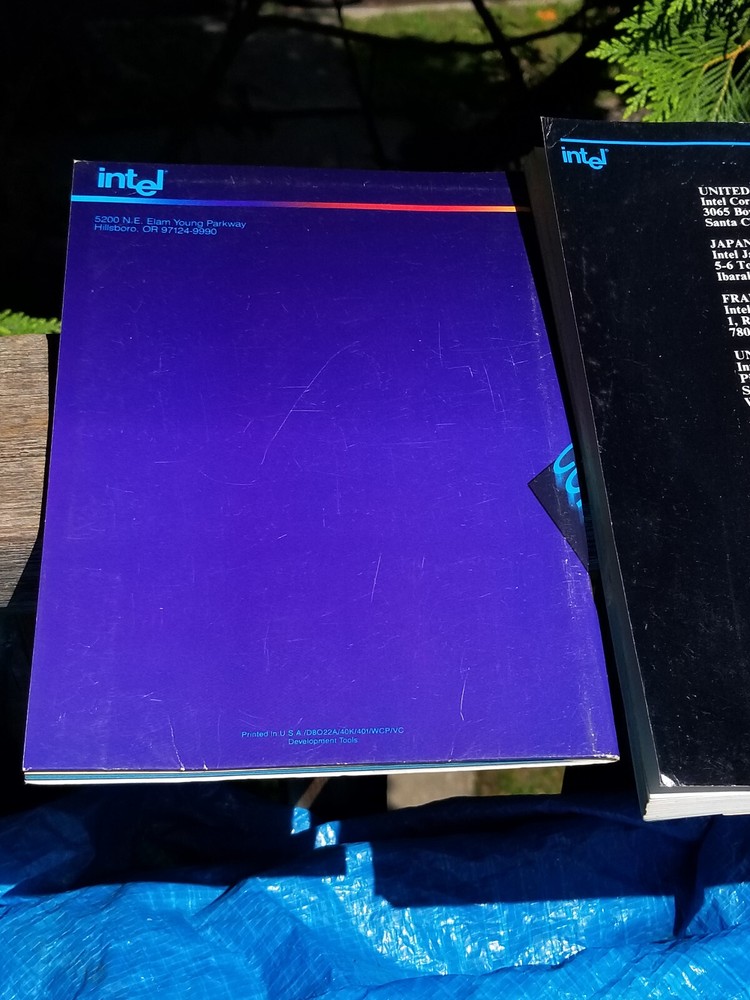 2 VINTAGE ELECTRONICS BOOKS 1986,'88 INTEL OPERATING SYSTEMS 80286 TOOLS CATALOG