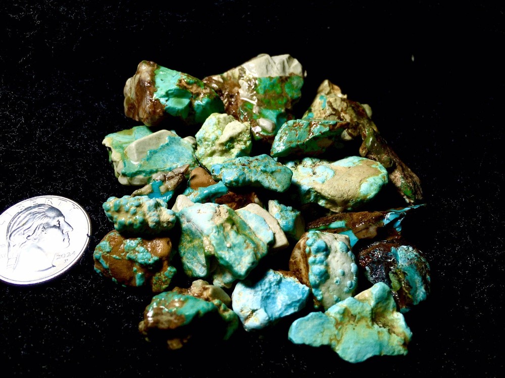 ~X - 17B Select Natural Royston Turquoise Rough