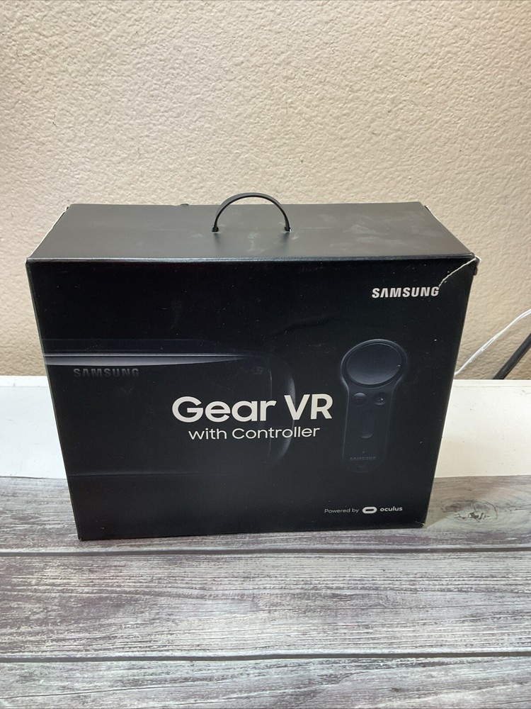Samsung SM-R324 Gear VR W/Controller Powered by Oculus