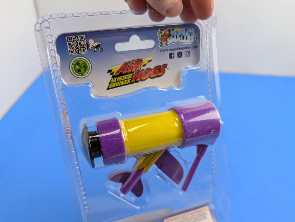 World Smallest AIR HOGS Air Pressure Engine