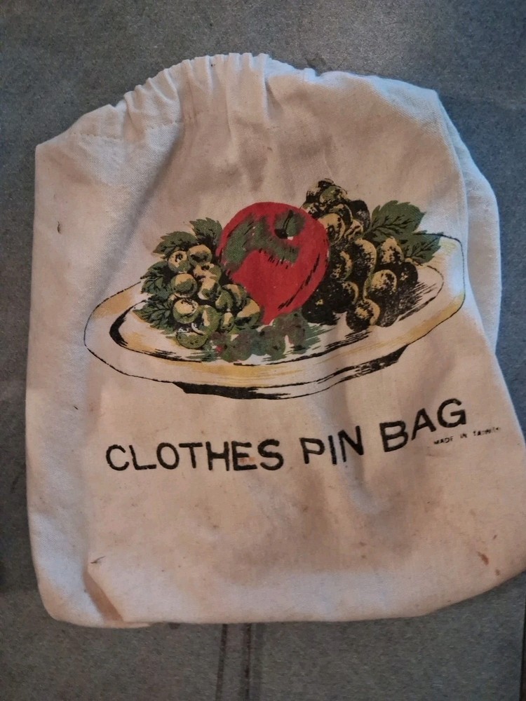 Vintage Style Retro Clothes Pin Bag!