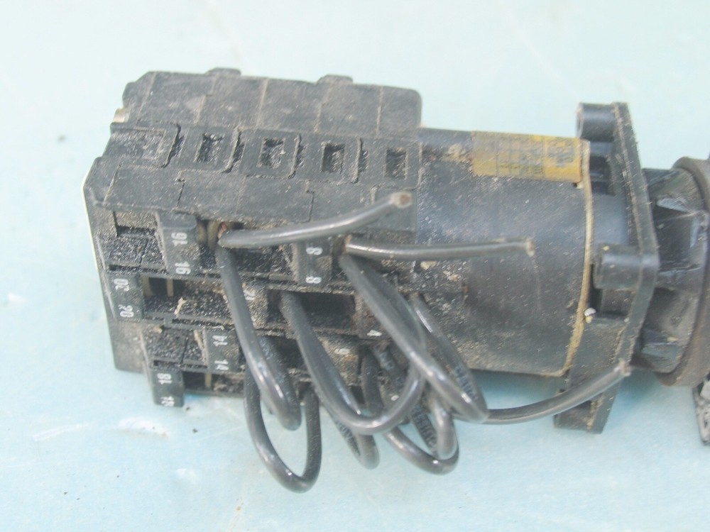 One 10 position Switch SQUARE-D with Knob