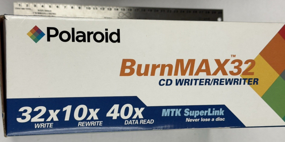 Polaroid BurnMAX32 CD WRITER/REWRITER - NEW IN BOX