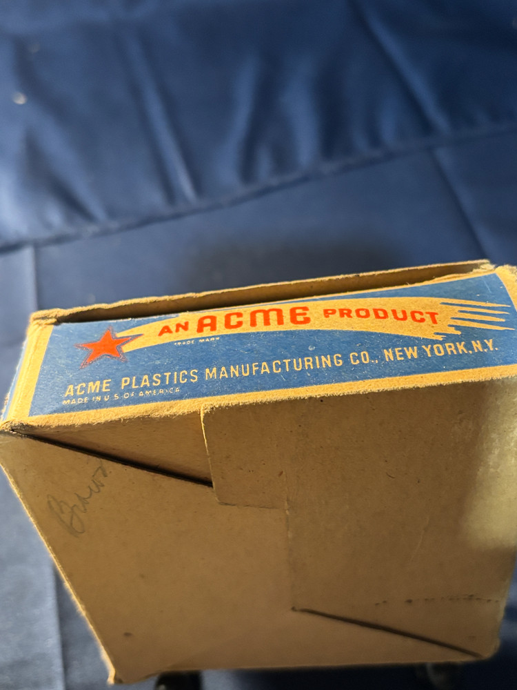 Acme plastic P-40 Fighter Plane (002)