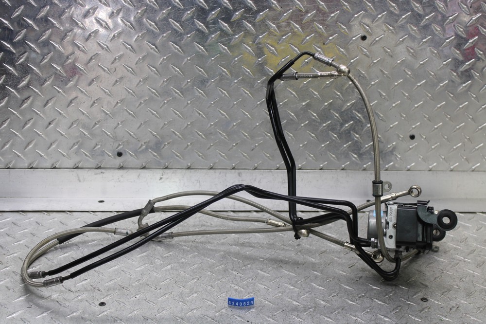 2013 TRIUMPH STREET TRIPLE ABS PUMP UNIT MODULE T2021486