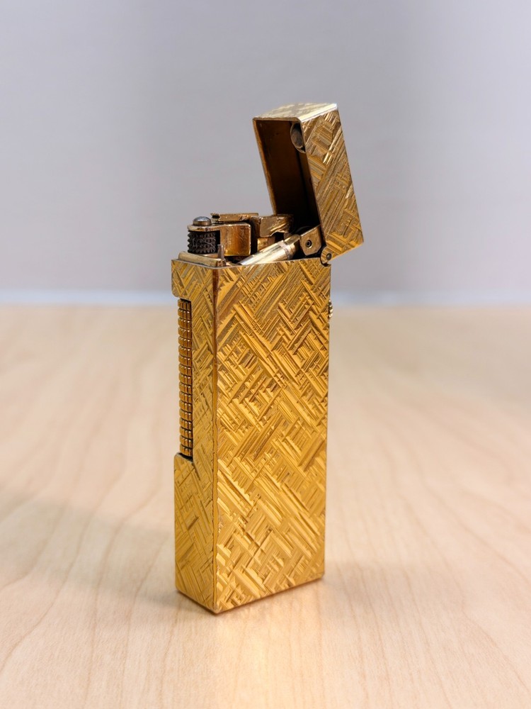 Dunhill Gold Florentine Pattern Lighter Vintage