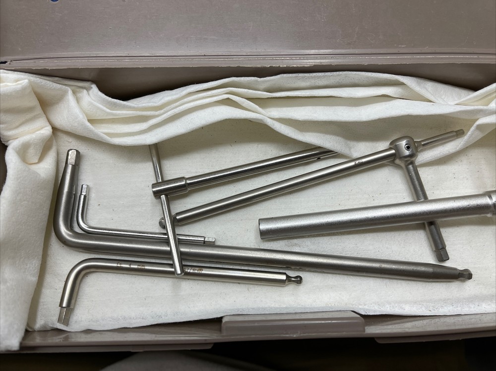 OrthoFix Removal Set with Case