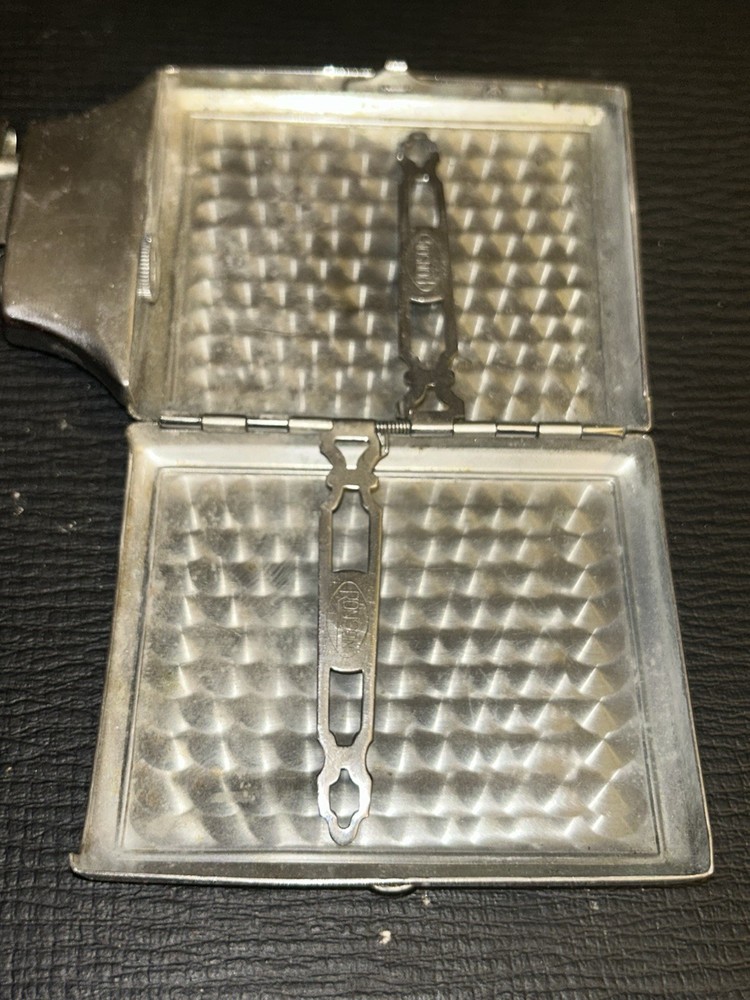 Vintage Ronson MasterCase Cigarette Case Lighter Combo Art Deco