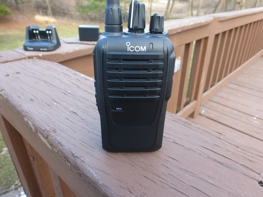 Icom IC-V3MR MURS Multi Use Radio Service Transceiver