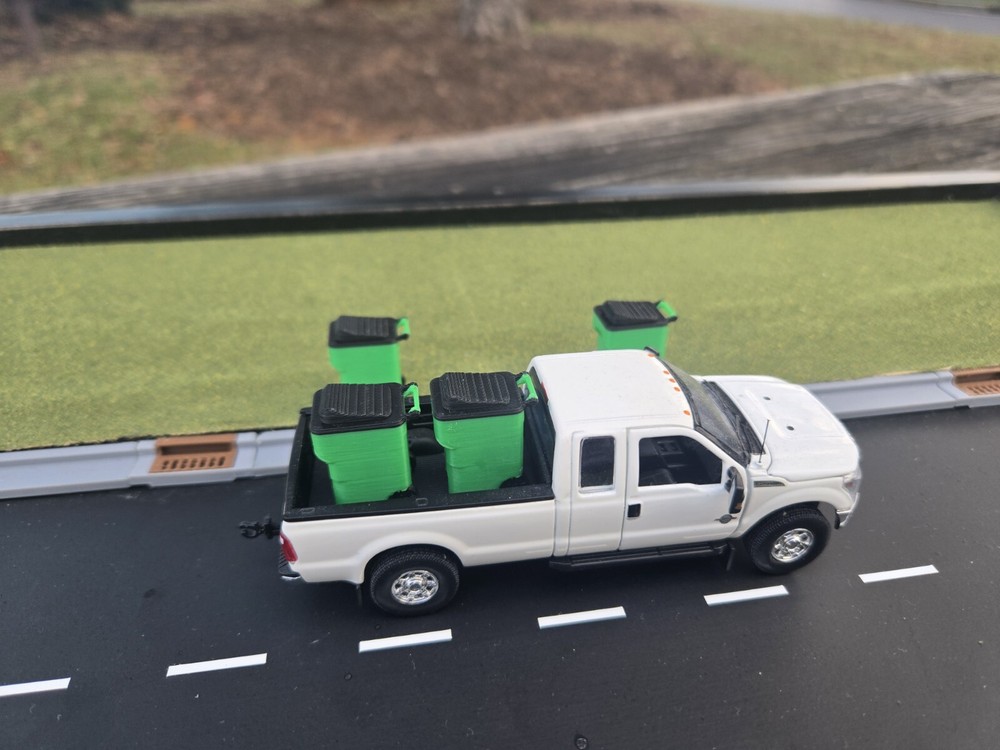 1/50 Scale Trash Bins *4 Pack* in Green