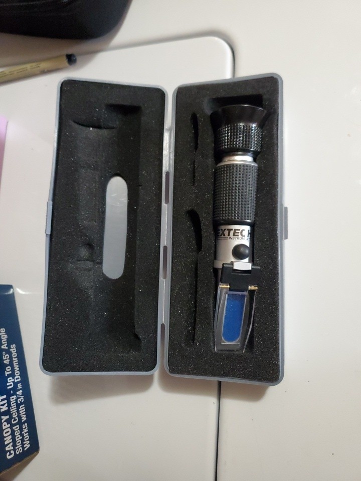 EXTECH Instruments Portable Retractometer RF40