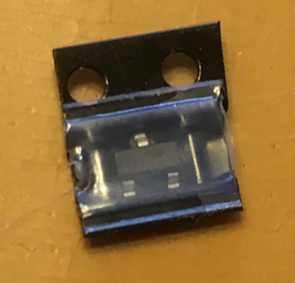 Microprocessor Chip for M-Audio Axiom 49 (1st Gen) Blue Screen Replacement Fix