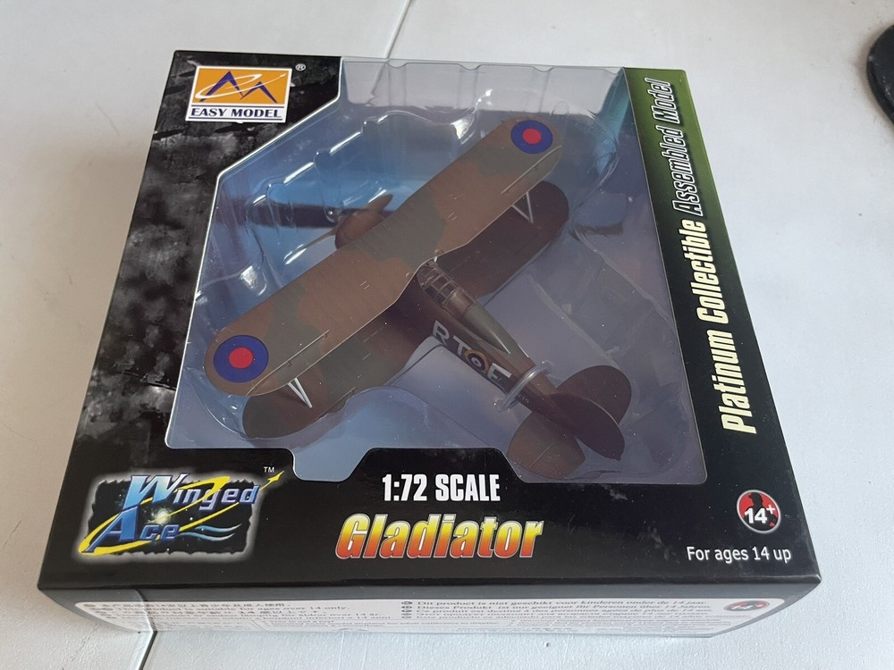 Easy Model 36458 1/72 Scale Gladiator Mk.I 112 Sqn. RAF RT-E - Boxed