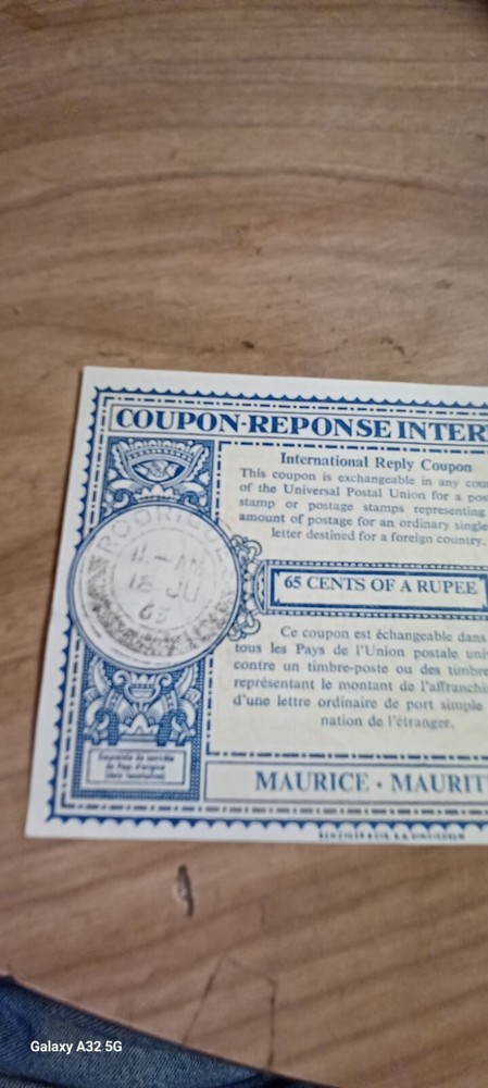 International Reply Coupon Mauritius 1963 different text at back