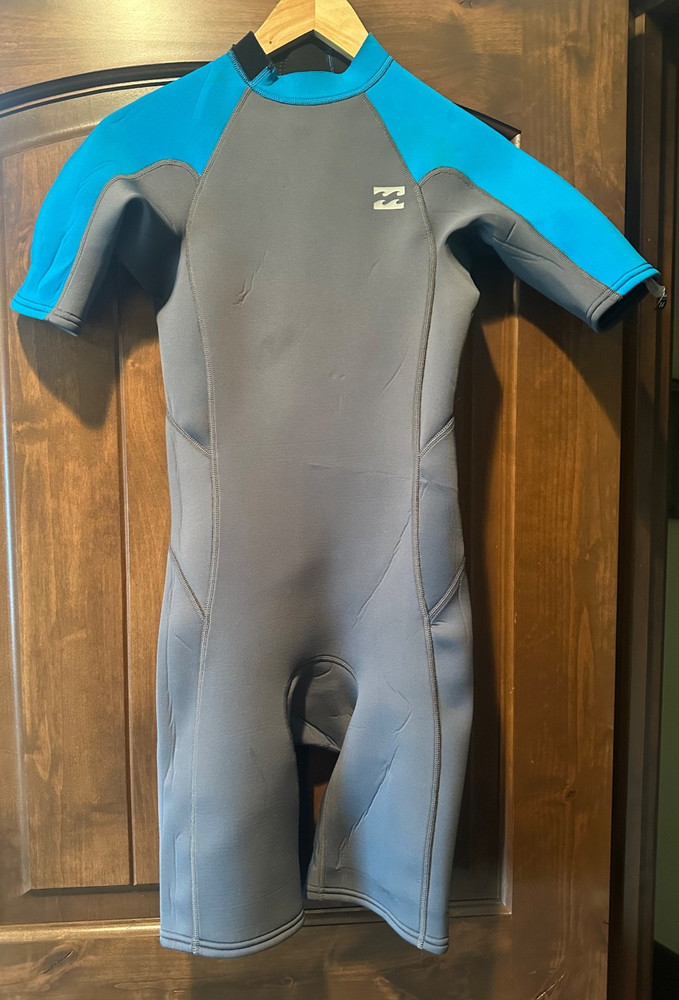 Boys Billabong Wetsuit Size 14