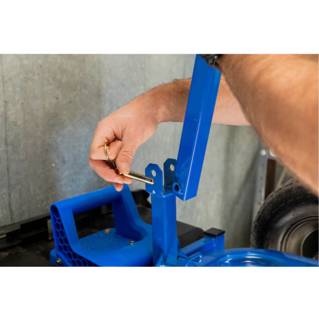 Kobalt 7.0-cu ft Poly Yard Cart