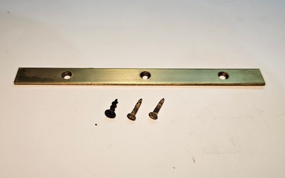 Spanish Jukar Sidelock Muzzleloader Stock Under Guard Plate w/ Screws Toe Kick-D