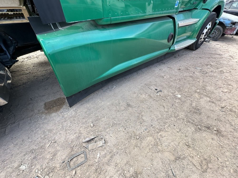 2020 Kenworth T680 passenger side Fairing