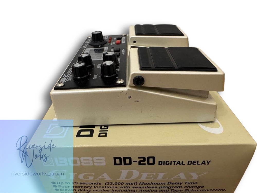 BOSS DD-20 GIGA DELAY