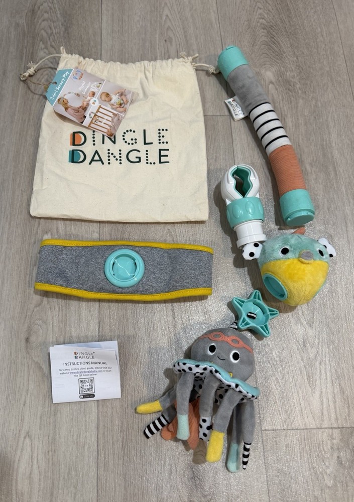 Dingle Dangle Diaper Changing 3 In 1 Distraction Kit