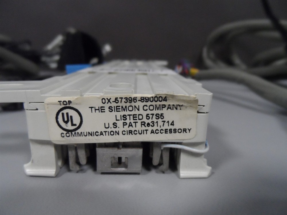 Leviton Communication 40066-MW with Patch Panel Cable / line cables