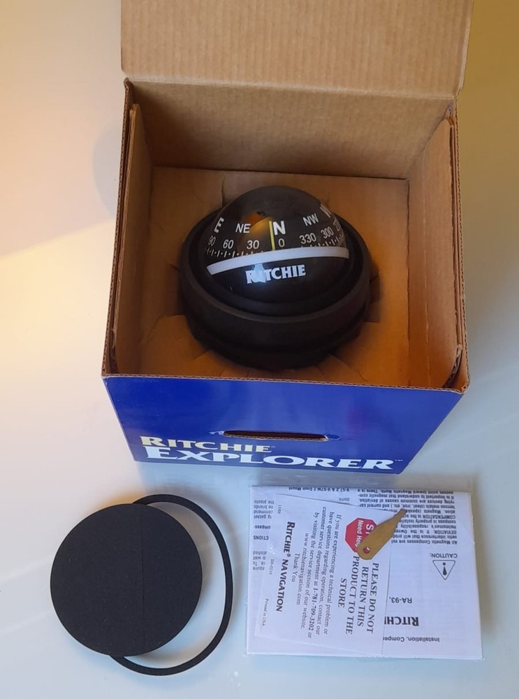 Ritchie Compass V-57.2 Dash Mount 12 Volts - Black