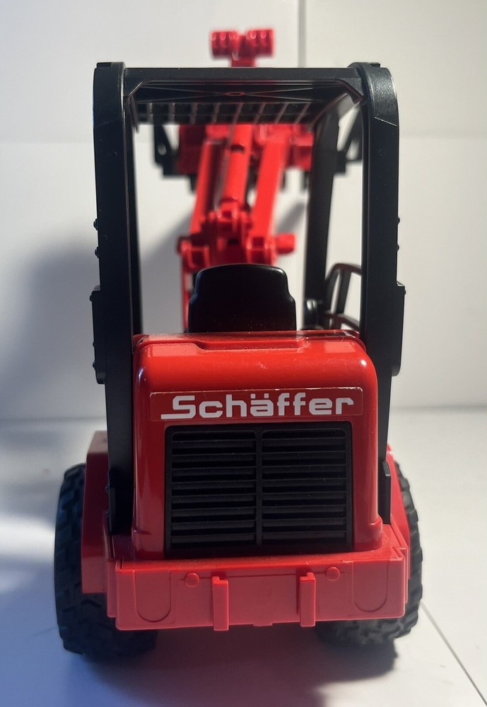 Bruder #02190 Schaeffer Compact Loader 2034