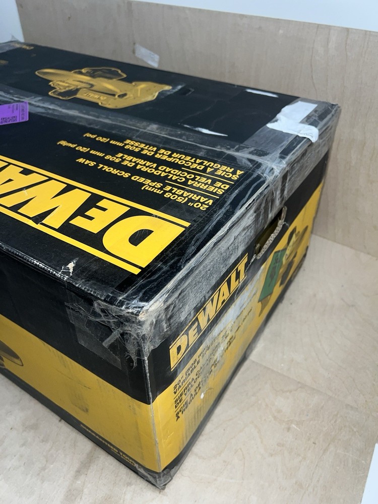 DEWALT DW788 20-in 1.3 -Amp Variable Speed Corded Scroll Saw