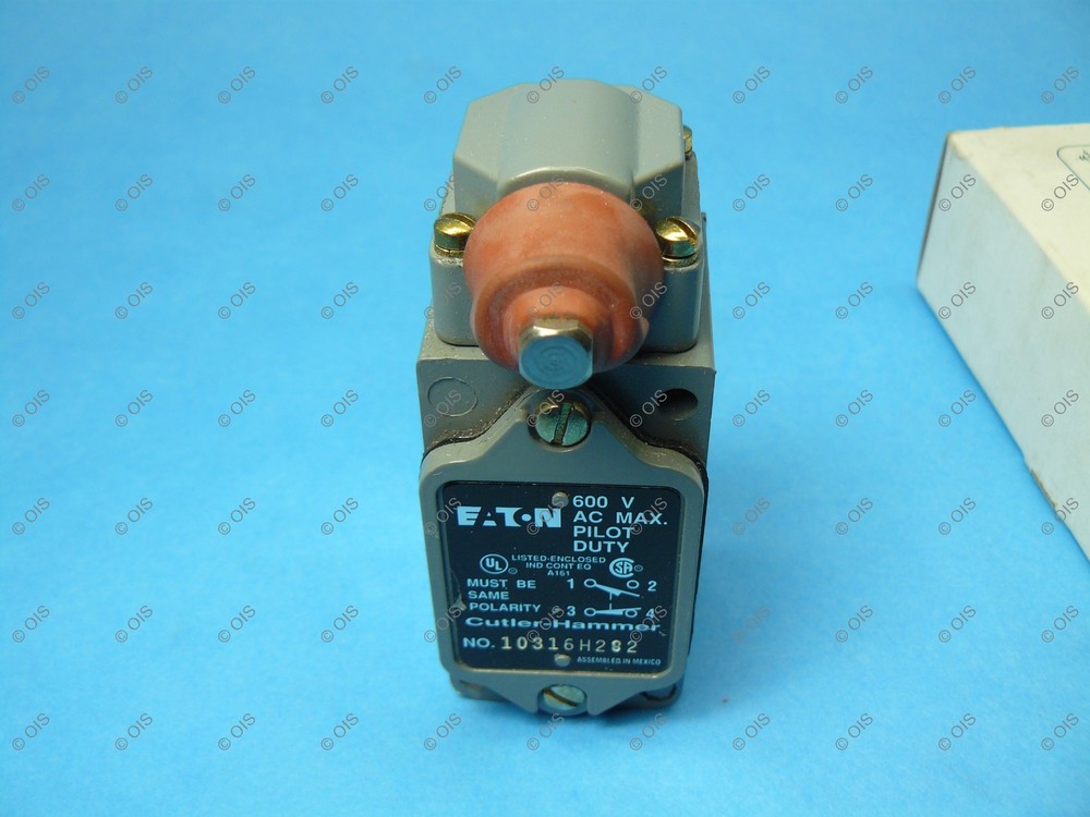 Cutler Hammer 10316H282 Limit Switch Side Pushbutton Spring Return New