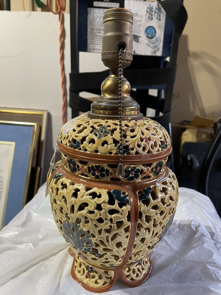 zsolanay reticulated lamp