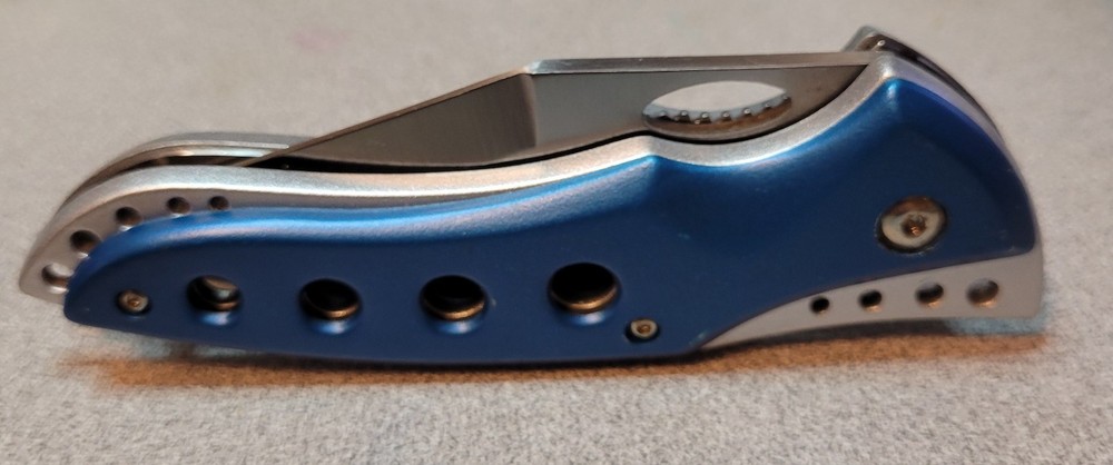 Maxam Folding Knife 8" Open 3" Serrated Blade