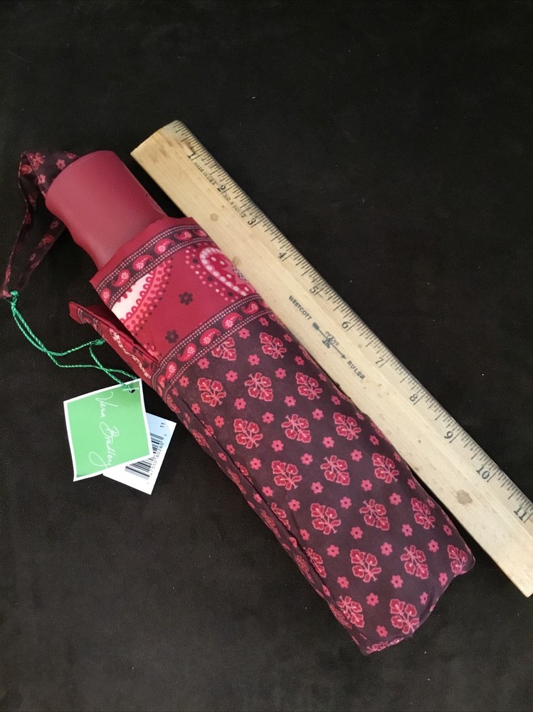 VERA BRADLEY MESA RED UMBRELLA WITH COVER RETIRED PATTERN
