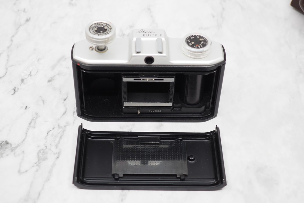 Iloca Quick A 35mm Camera with Case and instructions - TESTED