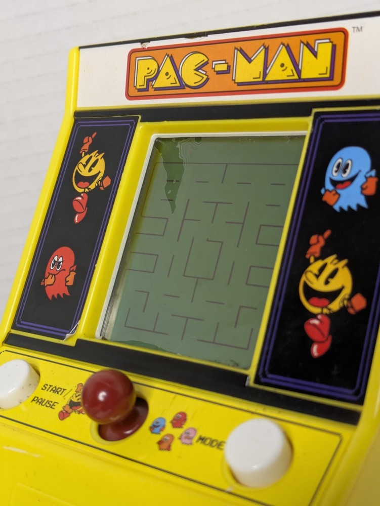 Pac-Man and Space Invaders Handheld Retro Mini Arcade Machines Tested BUNDLE