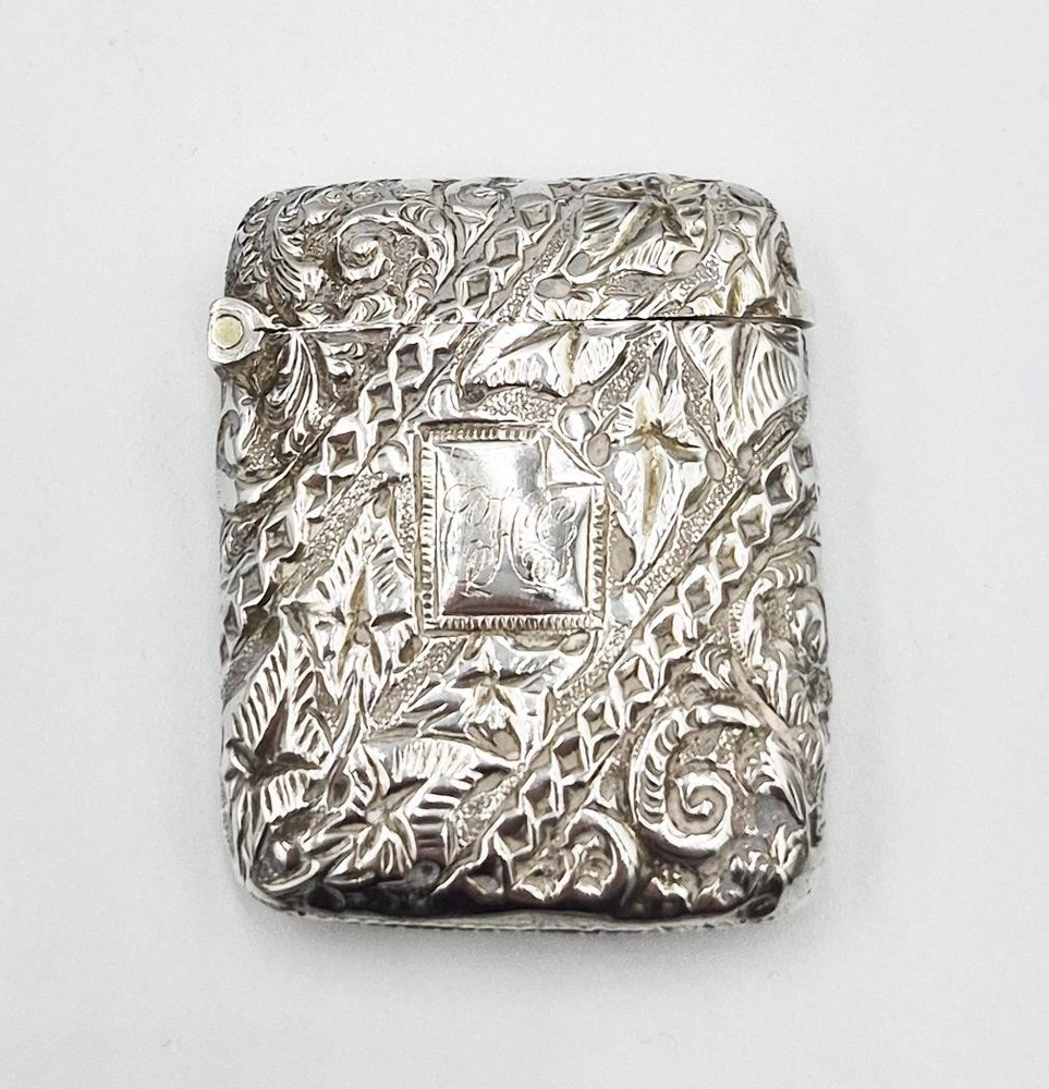FINE VICTORIAN STERLING SILVER REPOUSSE VESTA CASE Birmingham 1894