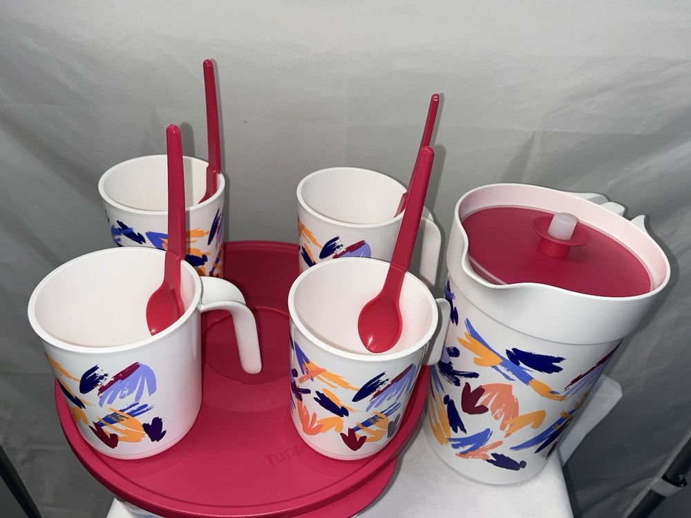 Tupperware Pitcher Set Cups Bowl 2QT Serving Drink Set