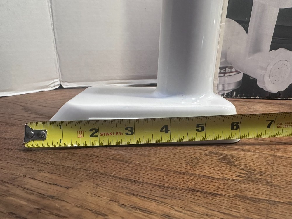 Kitchenaid pasta maker model SNFGA (pusher missing)