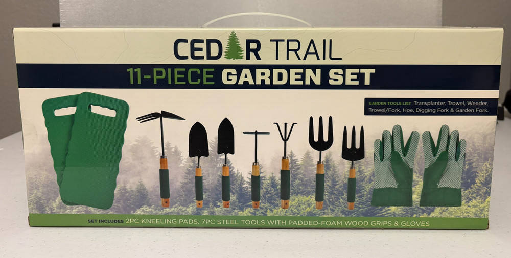 11-PIECE GARDEN SET by CEDAR TRAIL